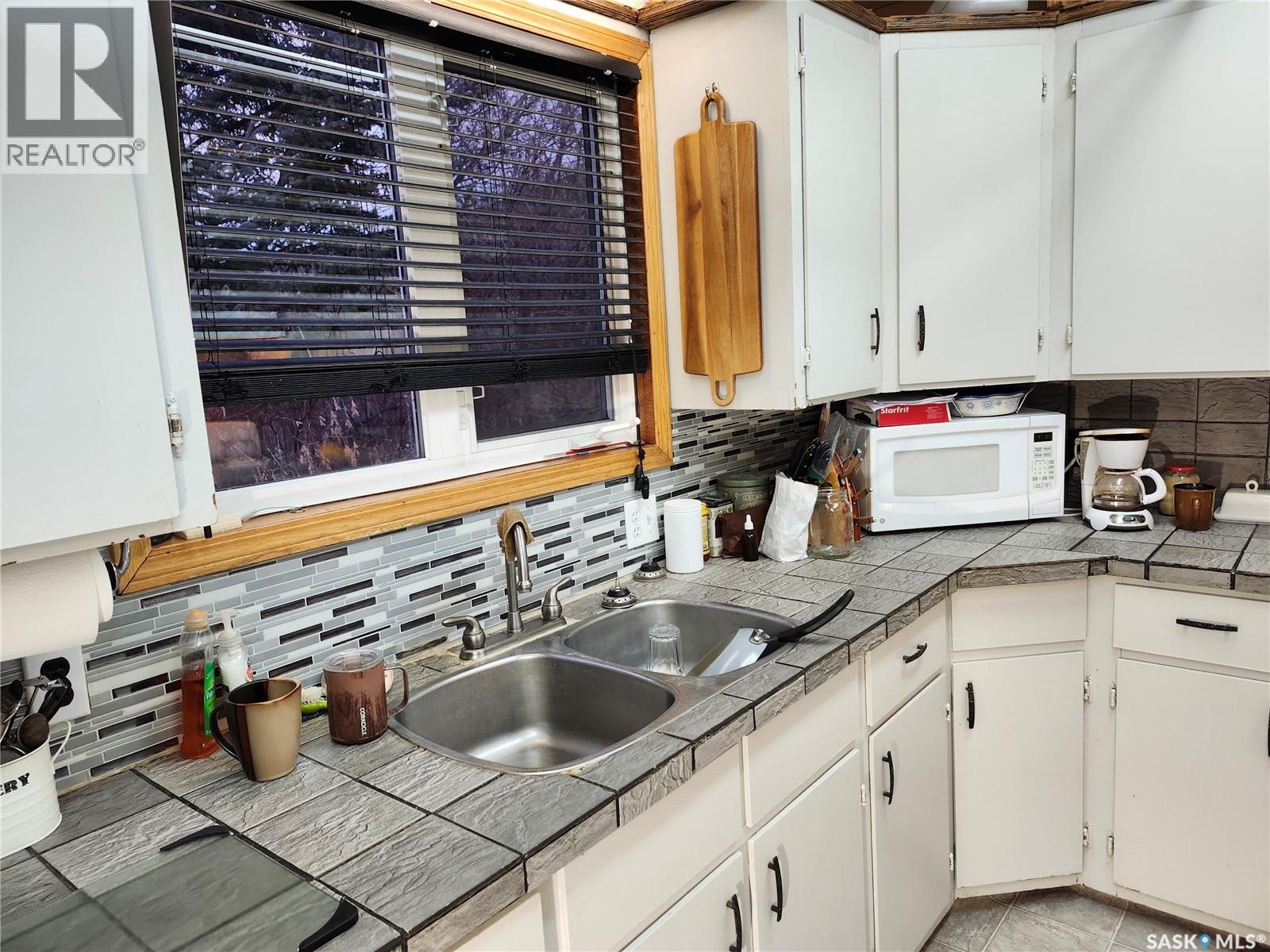 610 3rd Avenue, Esterhazy, Saskatchewan  S0A 0X0 - Photo 14 - SK024742