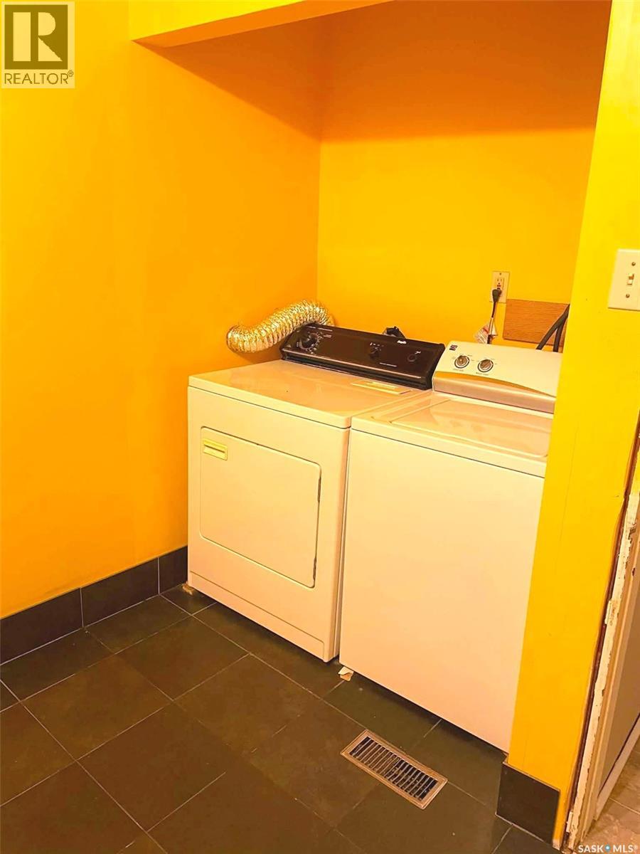 610 3rd Avenue, Esterhazy, Saskatchewan  S0A 0X0 - Photo 22 - SK024742