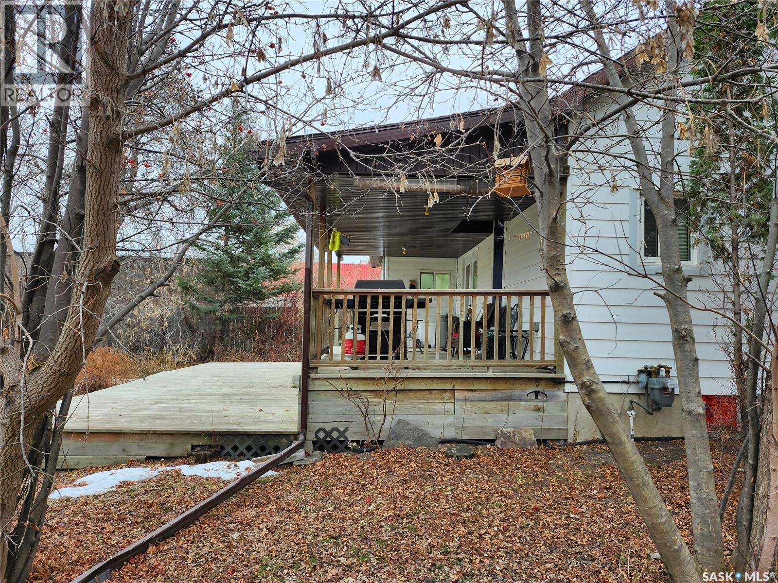 610 3rd Avenue, Esterhazy, Saskatchewan  S0A 0X0 - Photo 6 - SK024742