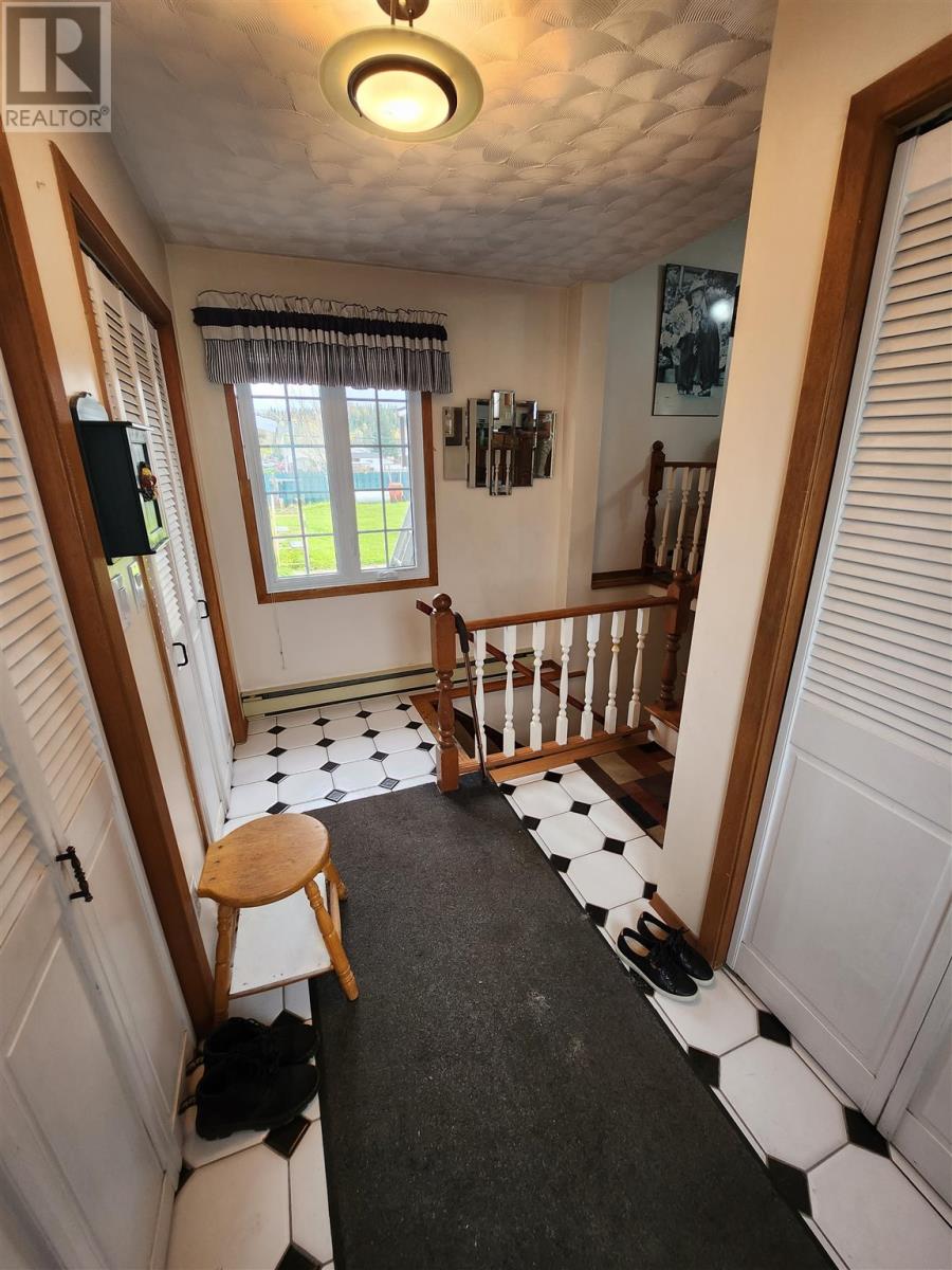 35 Rue Des Pins, Dubrevilville, Ontario P0S 1B0 - Photo 5 - SM250054