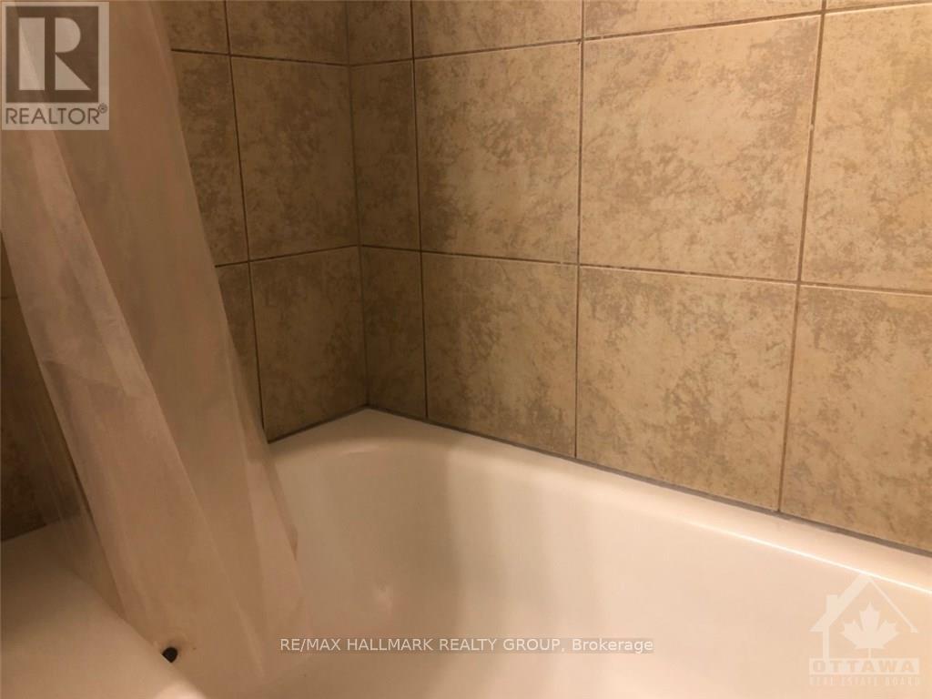 52 Halton Street, Perth, Ontario  K7H 2C6 - Photo 12 - X12579252