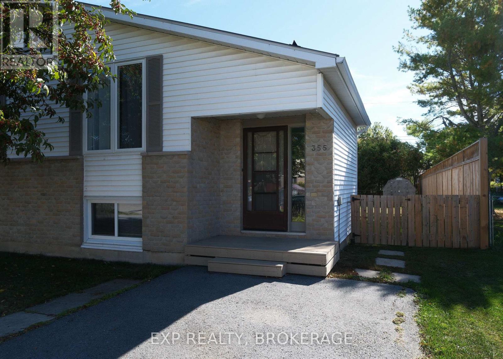 355 Forsyth Street, Gananoque, Ontario  K7G 3B4 - Photo 1 - X12580148