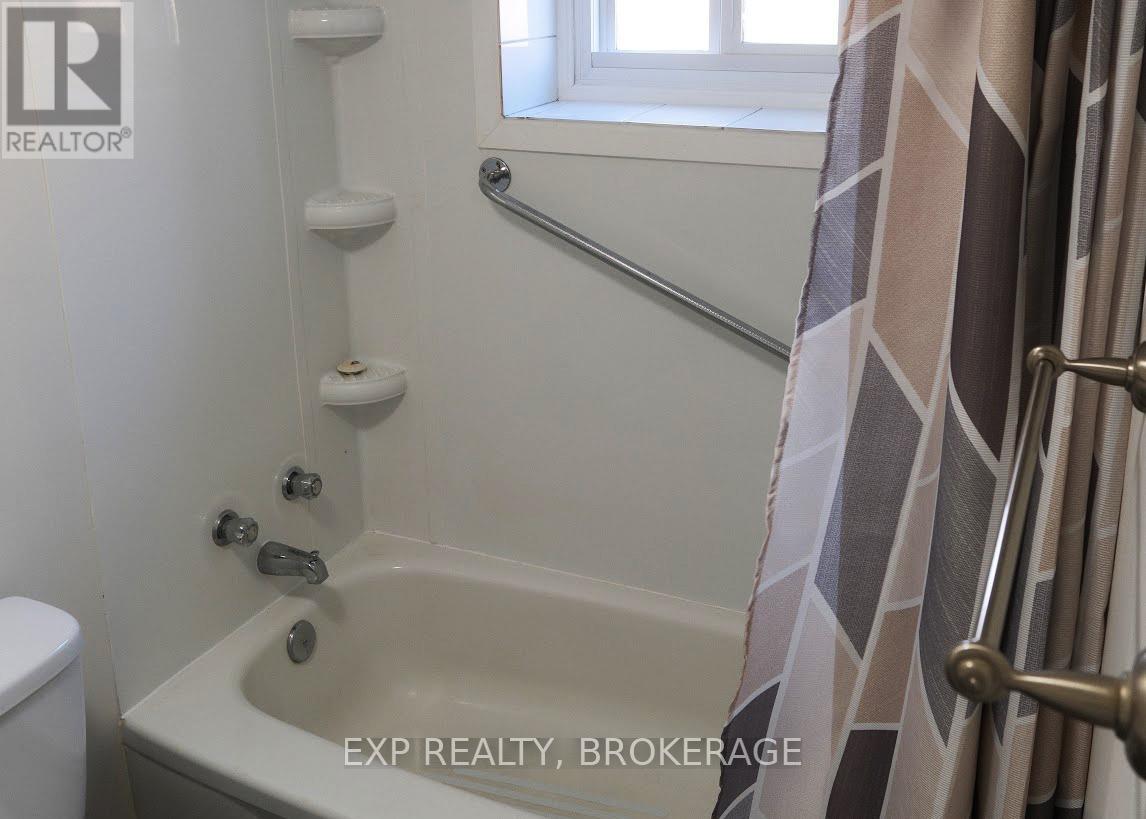 355 Forsyth Street, Gananoque, Ontario  K7G 3B4 - Photo 13 - X12580148