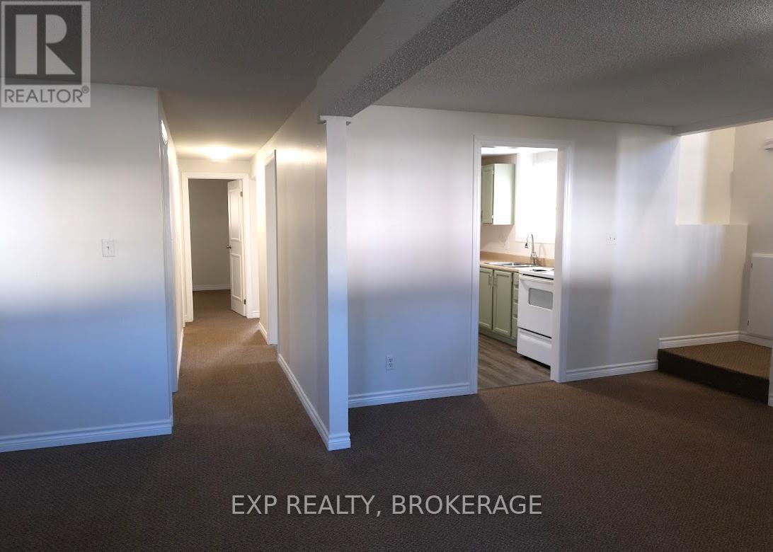 355 Forsyth Street, Gananoque, Ontario  K7G 3B4 - Photo 6 - X12580148