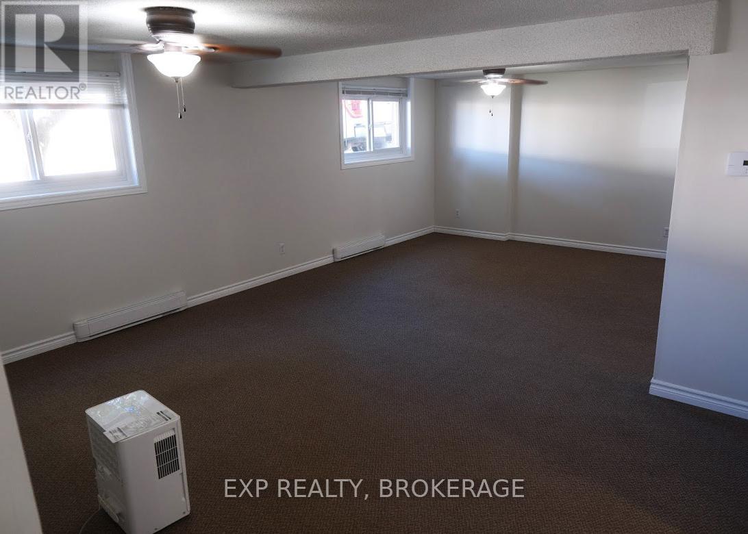 355 Forsyth Street, Gananoque, Ontario  K7G 3B4 - Photo 7 - X12580148