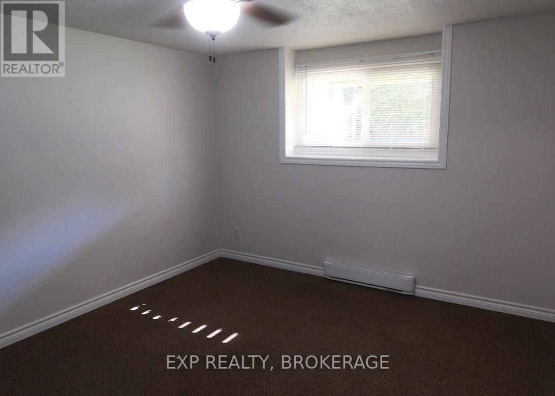 355 Forsyth Street, Gananoque, Ontario  K7G 3B4 - Photo 8 - X12580148