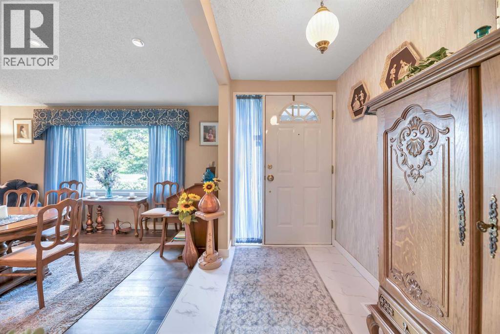 12519 Cannington Way Sw, Calgary, Alberta  T2W 1T9 - Photo 6 - A2272554