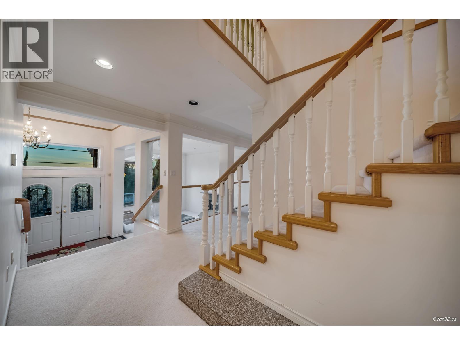 2599 Diamond Crescent, Coquitlam, British Columbia  V3E 2Z3 - Photo 5 - R3070271