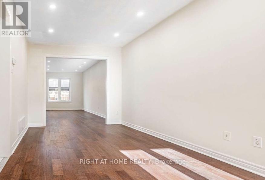 7049 Graydon Court, Mississauga, Ontario  L5N 7H4 - Photo 12 - W12580040