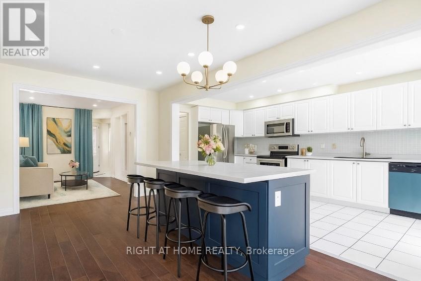 7049 Graydon Court, Mississauga, Ontario  L5N 7H4 - Photo 4 - W12580040