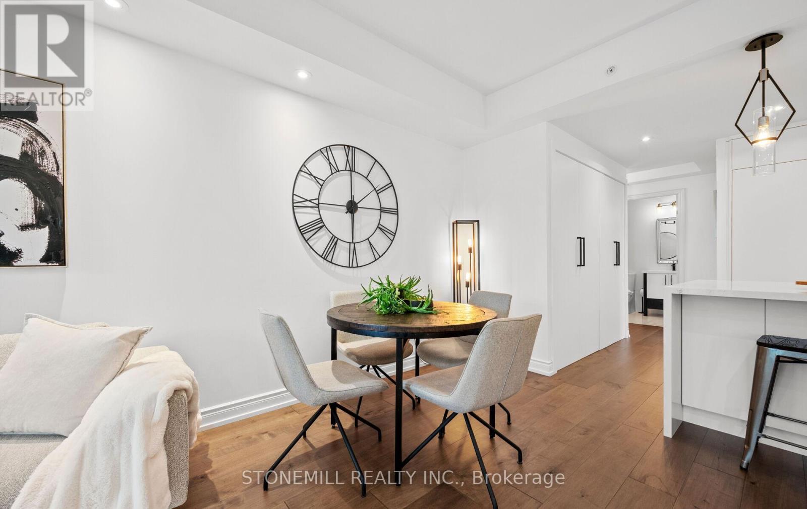 523 - 3500 Lakeshore Road W, Oakville, Ontario  L6L 0B4 - Photo 14 - W12580056