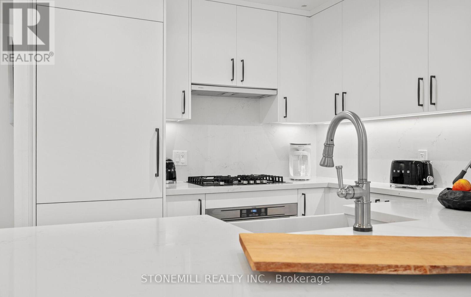 523 - 3500 Lakeshore Road W, Oakville, Ontario  L6L 0B4 - Photo 17 - W12580056