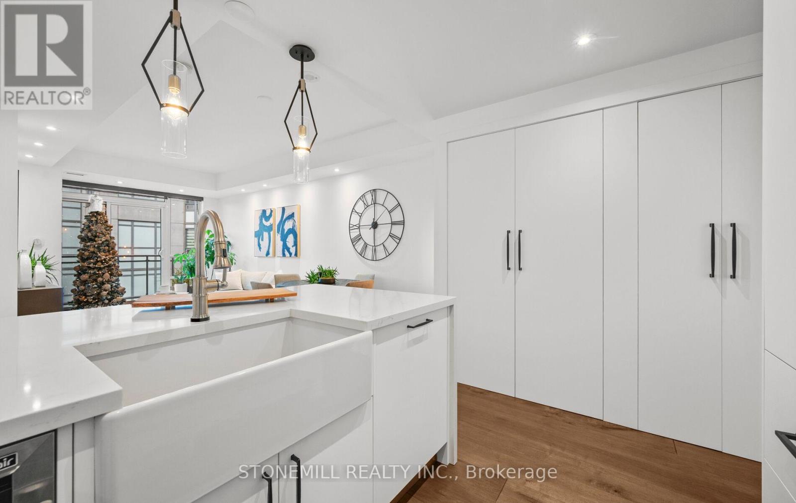 523 - 3500 Lakeshore Road W, Oakville, Ontario  L6L 0B4 - Photo 21 - W12580056