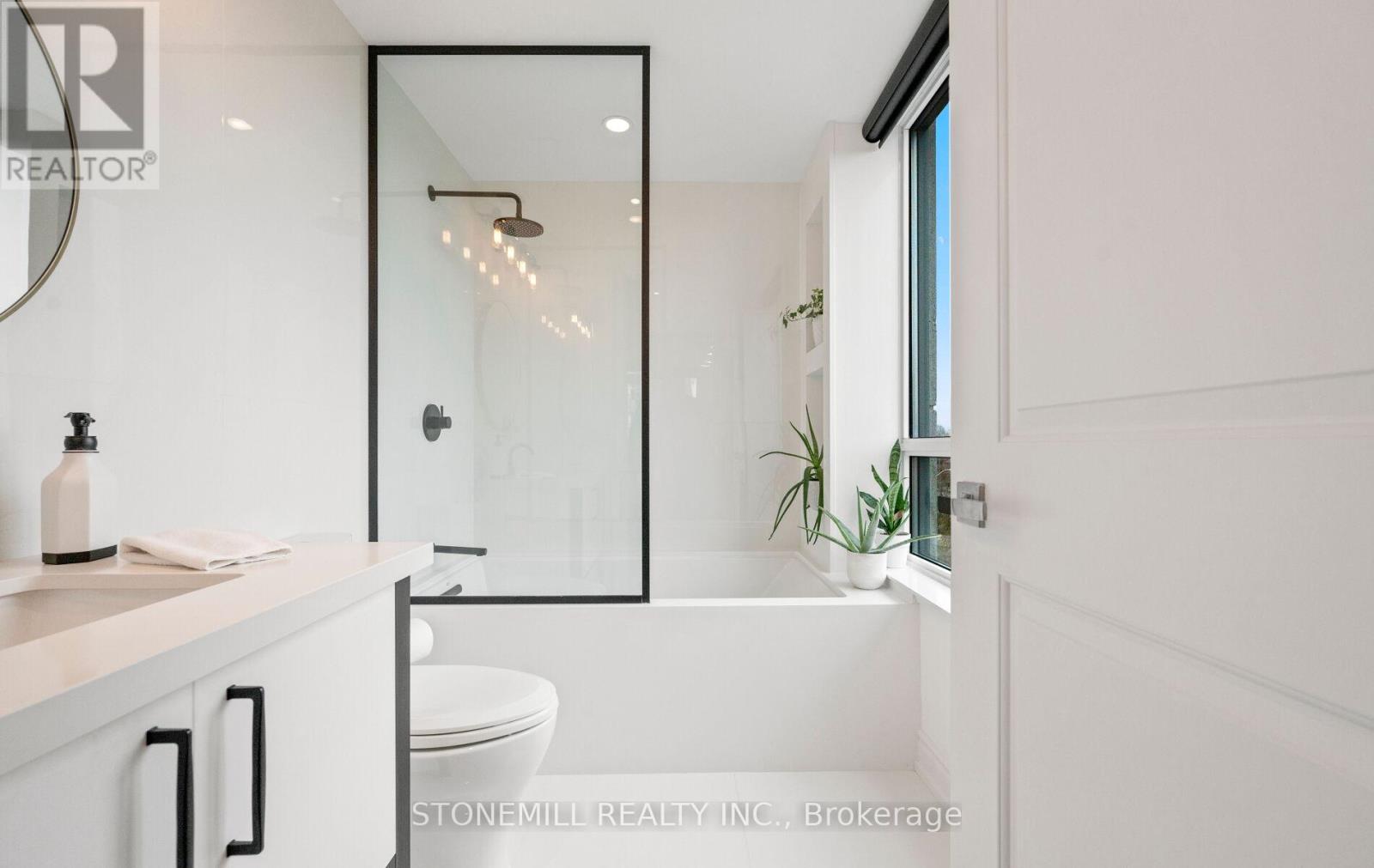 523 - 3500 Lakeshore Road W, Oakville, Ontario  L6L 0B4 - Photo 28 - W12580056