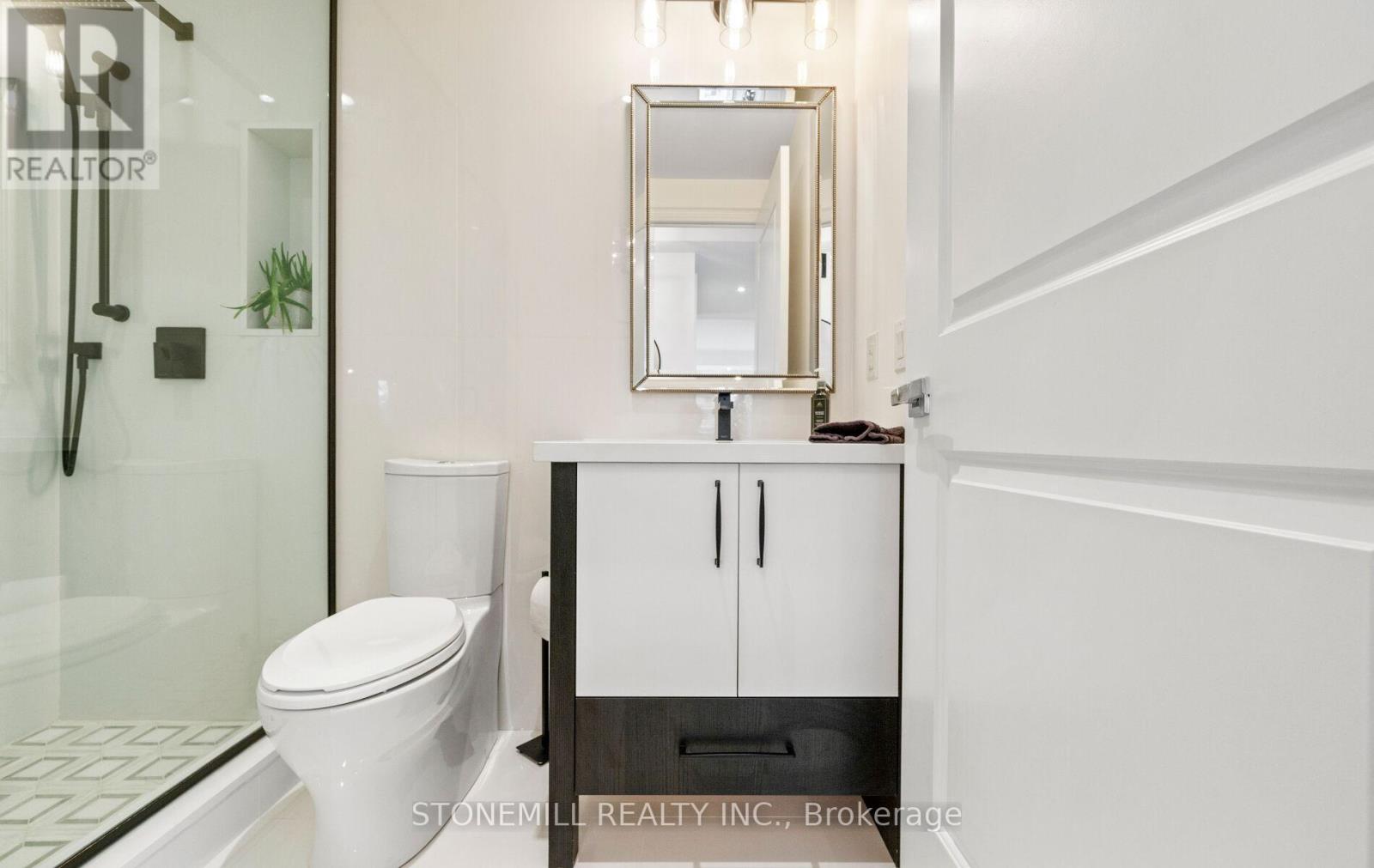 523 - 3500 Lakeshore Road W, Oakville, Ontario  L6L 0B4 - Photo 33 - W12580056