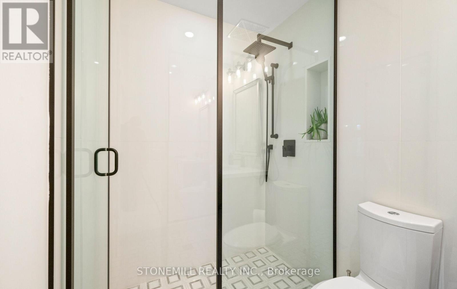 523 - 3500 Lakeshore Road W, Oakville, Ontario  L6L 0B4 - Photo 35 - W12580056