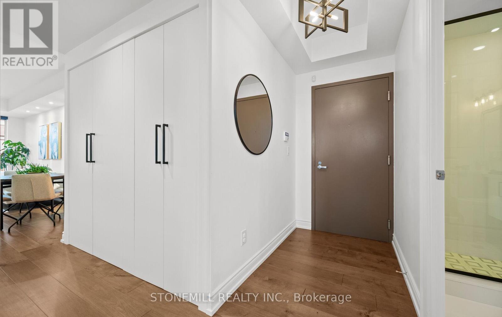 523 - 3500 Lakeshore Road W, Oakville, Ontario  L6L 0B4 - Photo 8 - W12580056