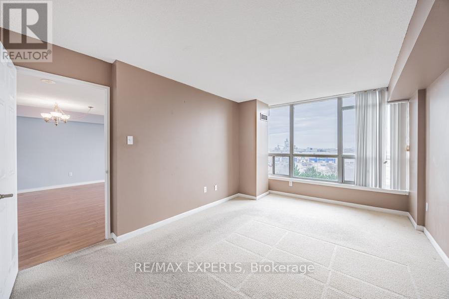 12 Laurelcrest Street, Brampton, Ontario  L6S 5Y4 - Photo 13 - W12580062