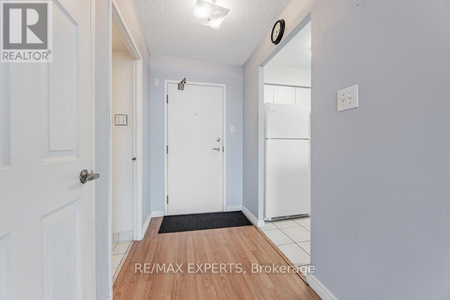 12 Laurelcrest Street, Brampton, Ontario  L6S 5Y4 - Photo 20 - W12580062