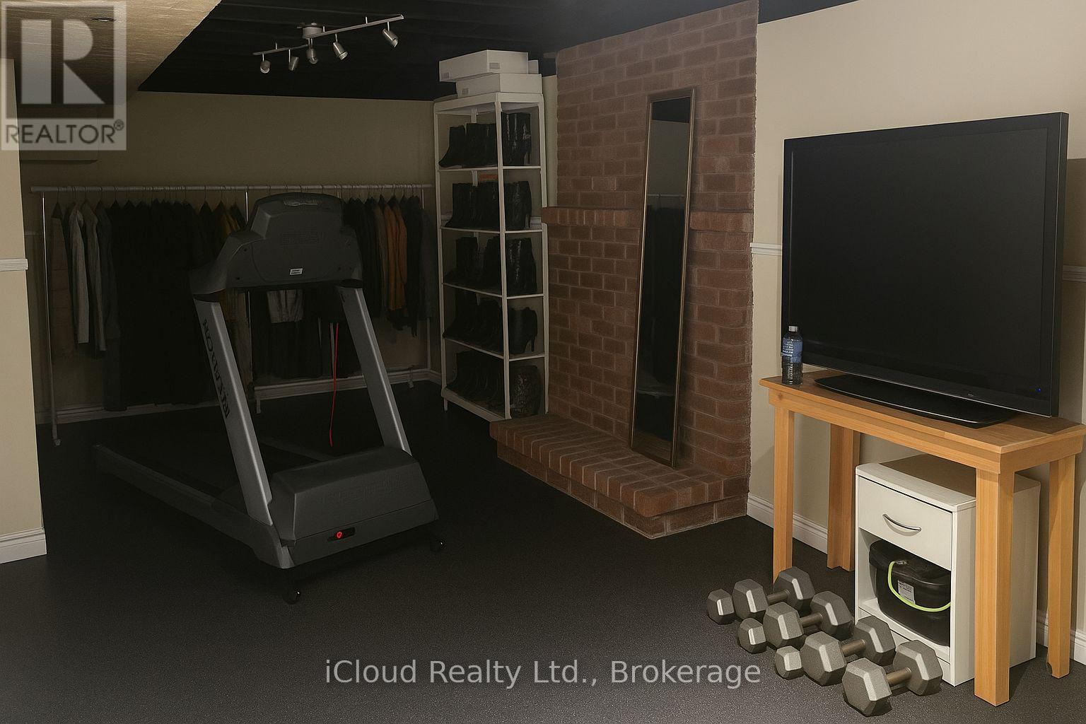 87 O'connor Crescent S, Richmond Hill (North Richvale), Ontario  L4C 7N9 - Photo 21 - N12549648