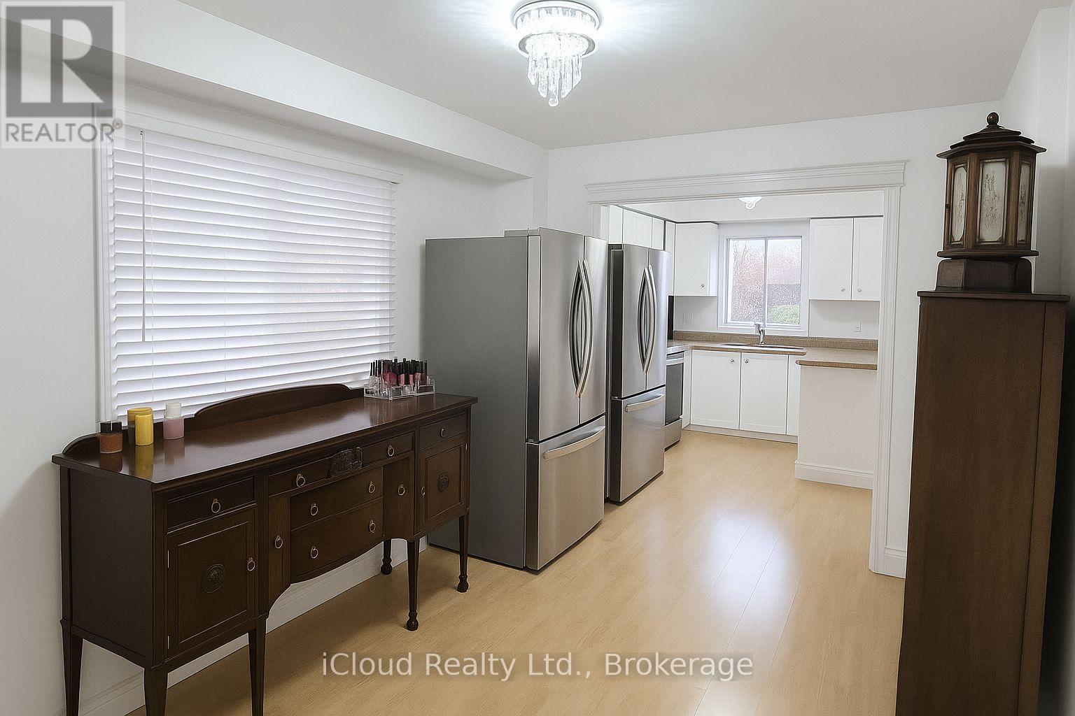 87 O'connor Crescent S, Richmond Hill (North Richvale), Ontario  L4C 7N9 - Photo 7 - N12549648