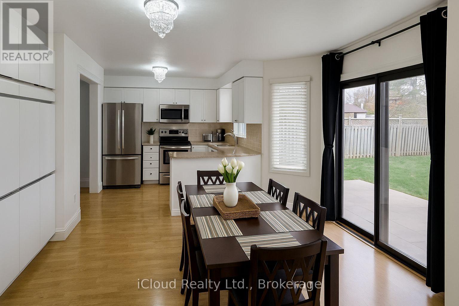 87 O'connor Crescent S, Richmond Hill (North Richvale), Ontario  L4C 7N9 - Photo 6 - N12549648