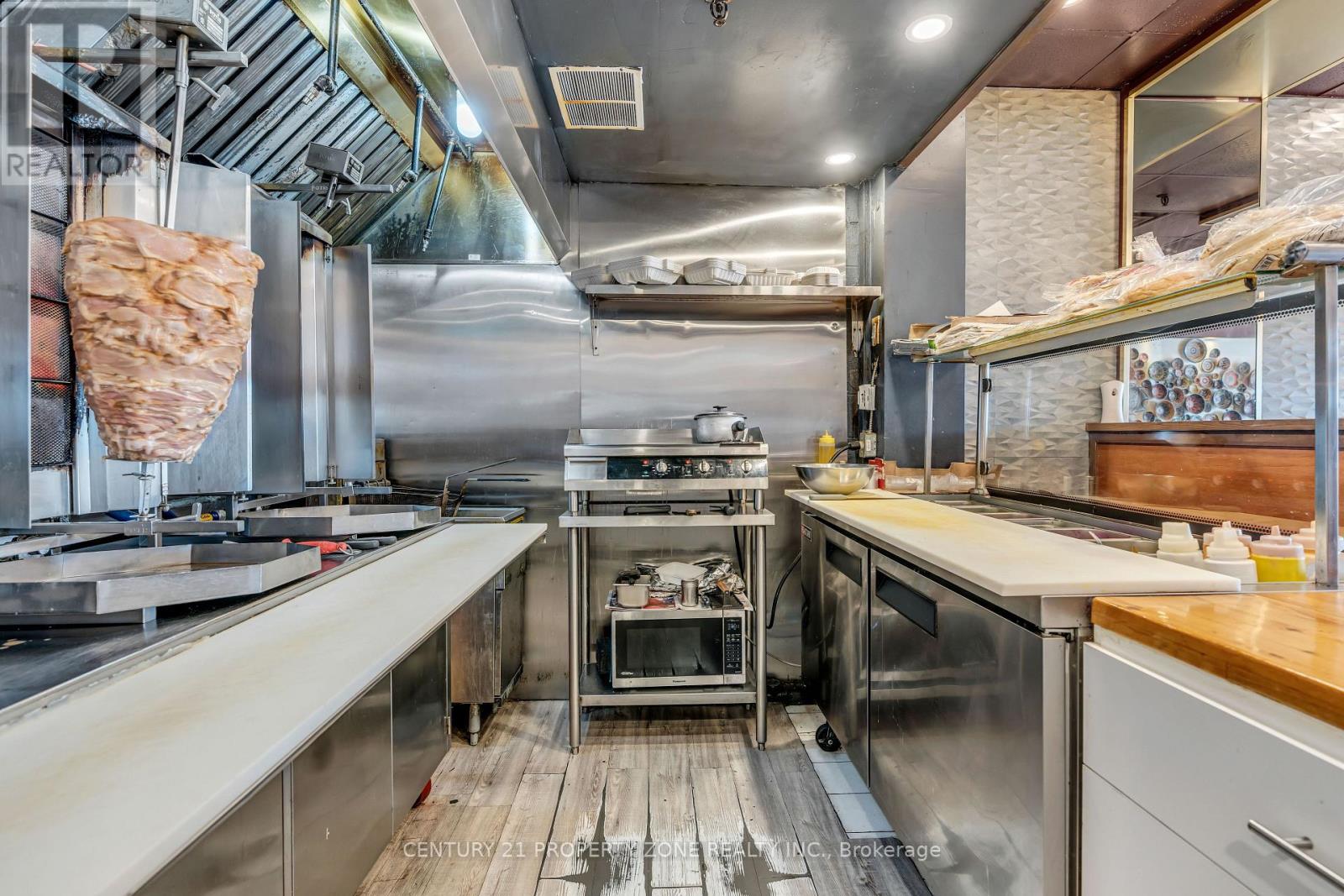 6 - 5130 Dixie Road S, Mississauga, Ontario  L4W 4K2 - Photo 20 - W12142529