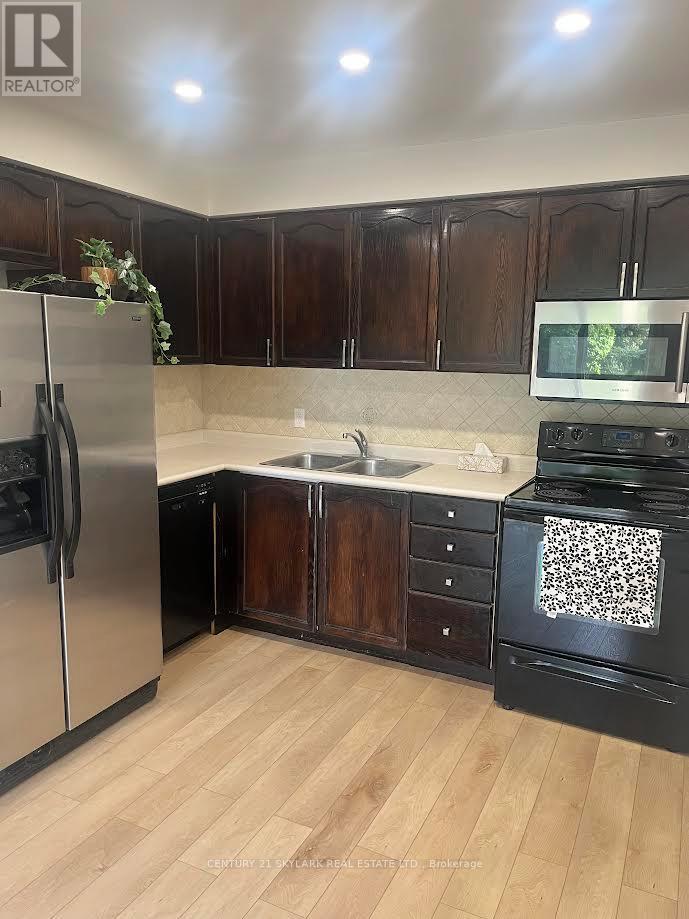 46 - 5950 Glen Erin Drive, Mississauga, Ontario  L5M 6J1 - Photo 8 - W12416224