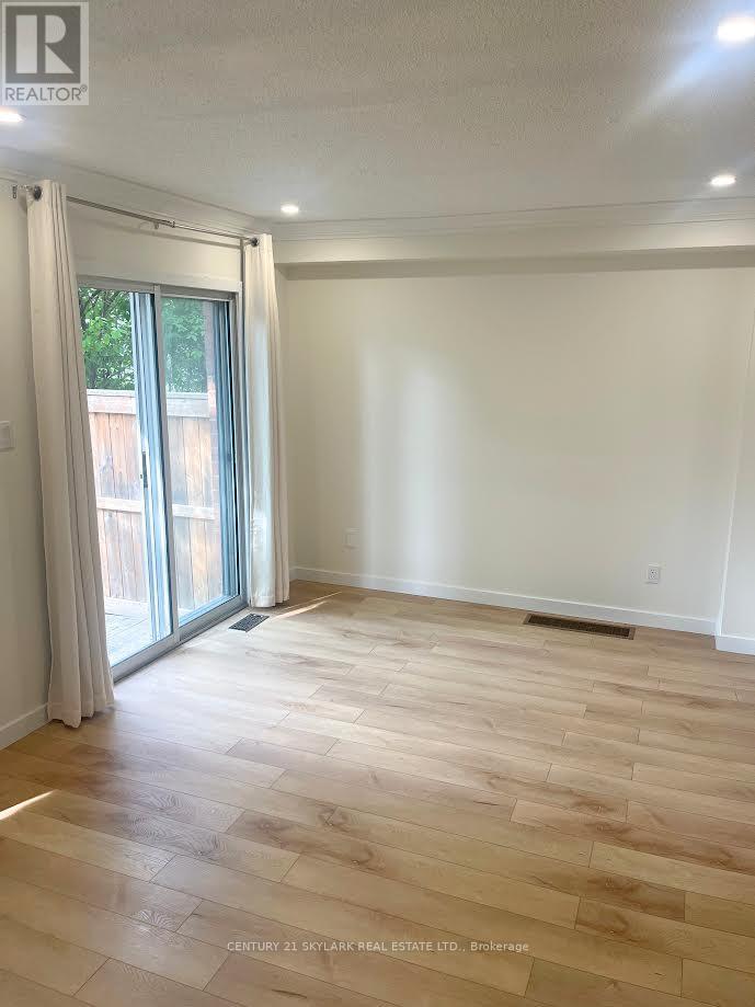 46 - 5950 Glen Erin Drive, Mississauga, Ontario  L5M 6J1 - Photo 7 - W12416224