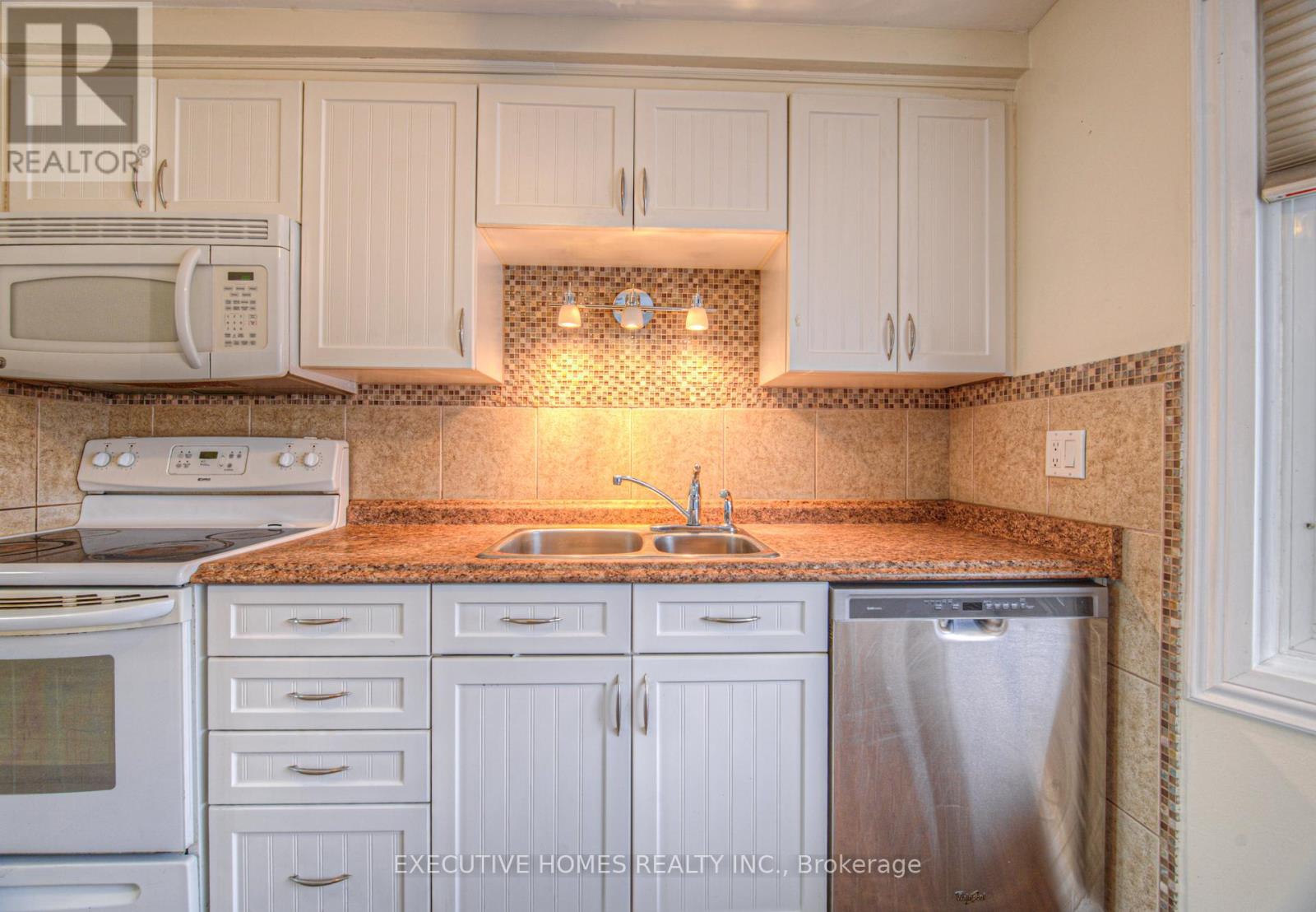 595 Preston Parkway, Cambridge, Ontario  N3H 5J9 - Photo 8 - X12309920