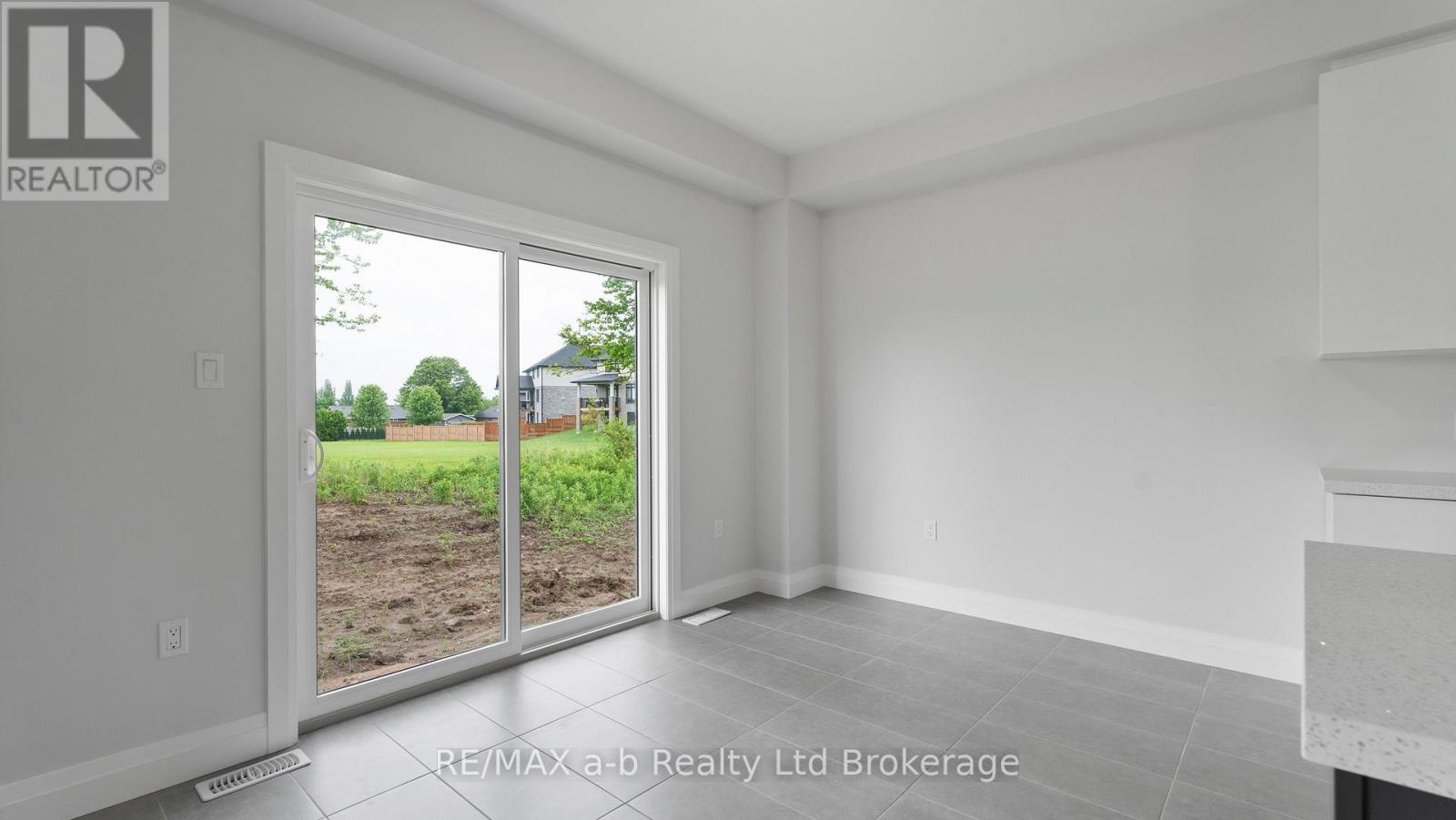 107 Cayley Street, Norwich, Ontario N0J 1P0 - Photo 10 - X12580136