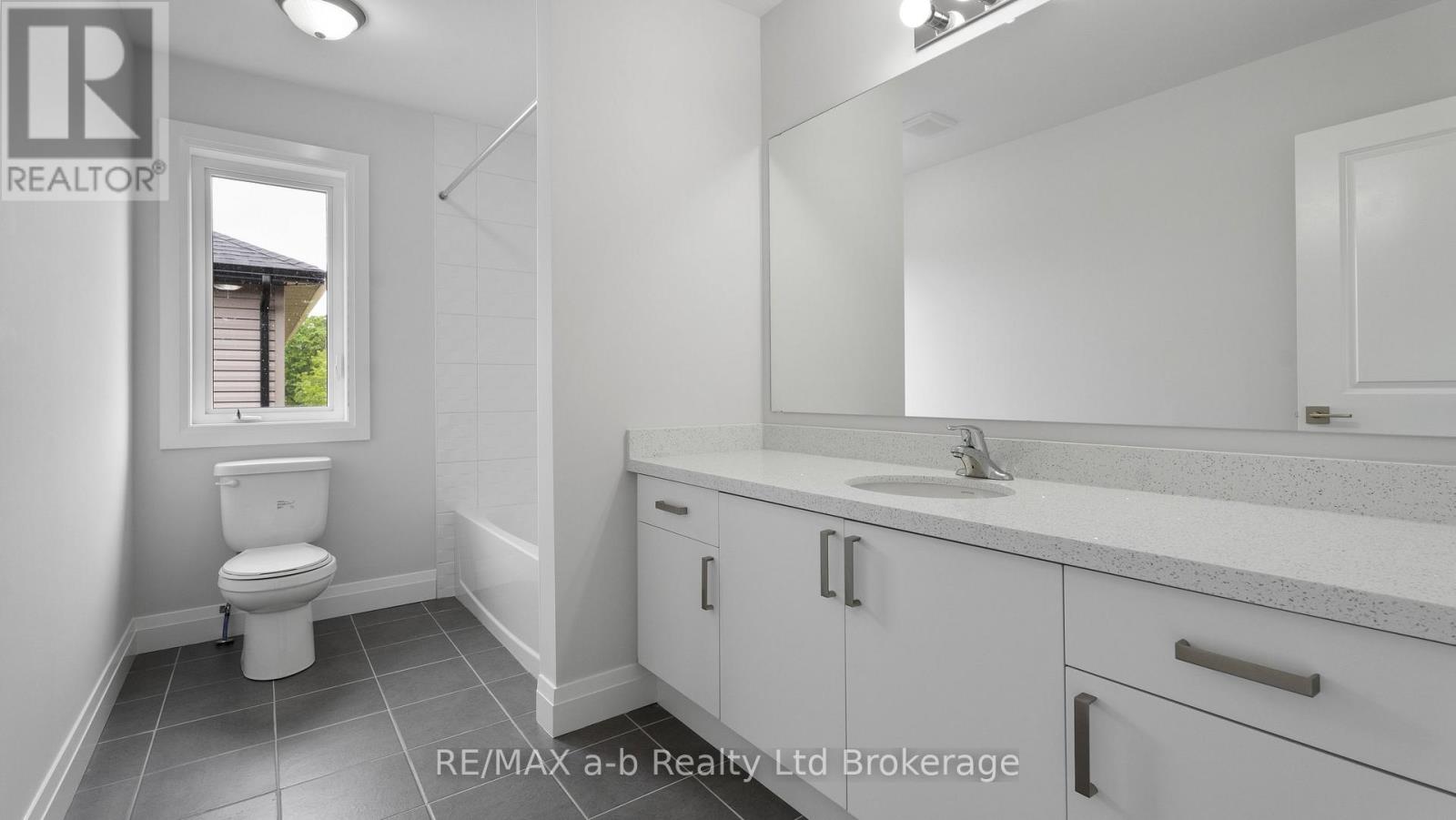 107 Cayley Street, Norwich, Ontario N0J 1P0 - Photo 24 - X12580136