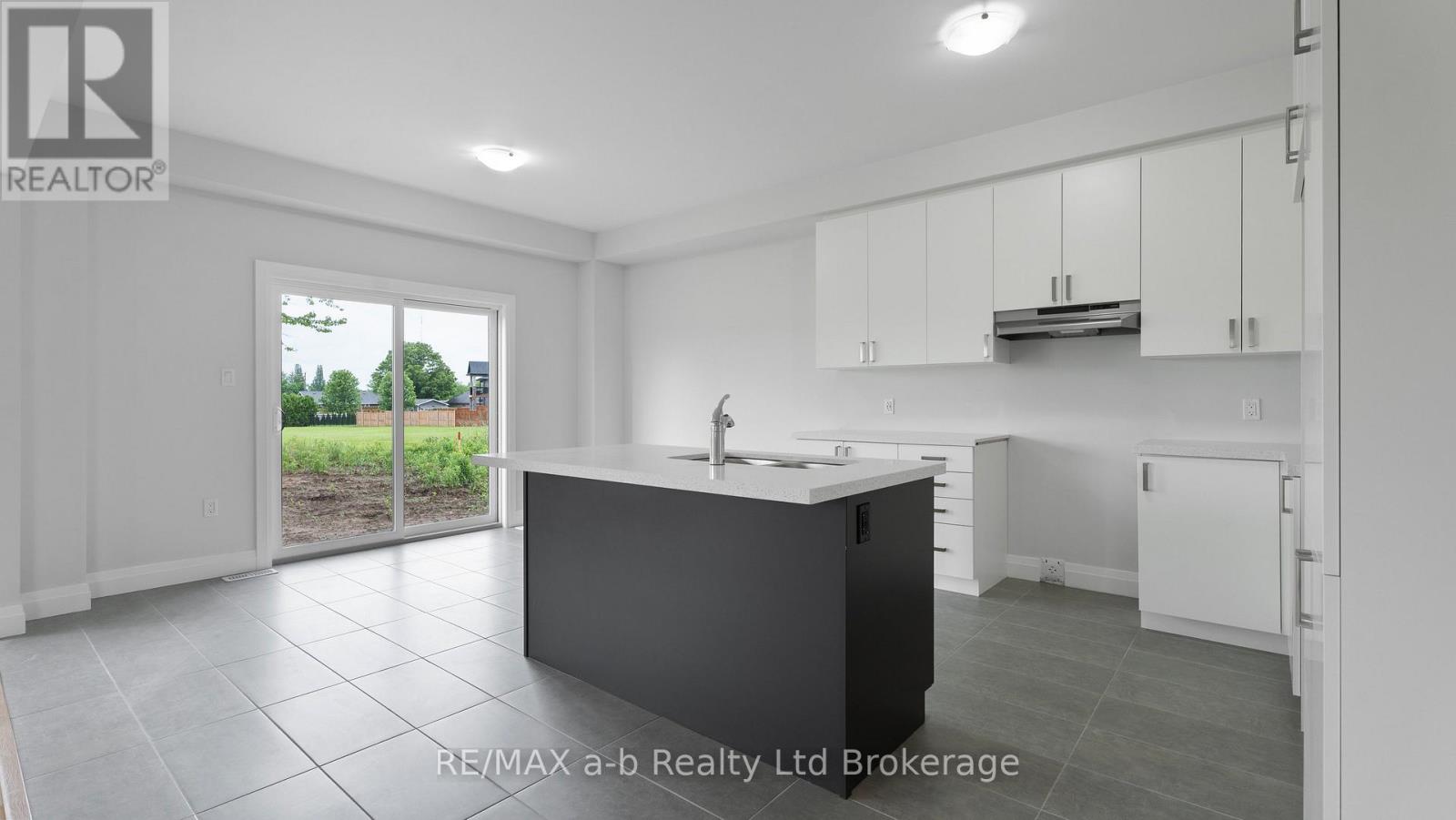 107 Cayley Street, Norwich, Ontario N0J 1P0 - Photo 8 - X12580136