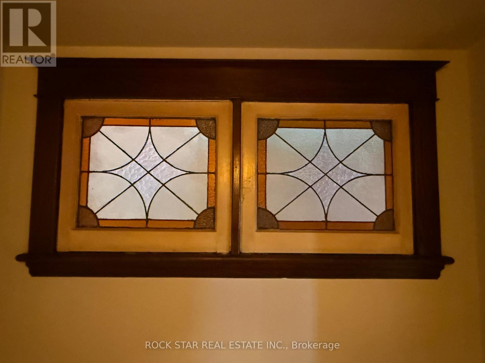 203 Fairleigh Avenue S, Hamilton, Ontario L8M 2K6 - Photo 10 - X12580032