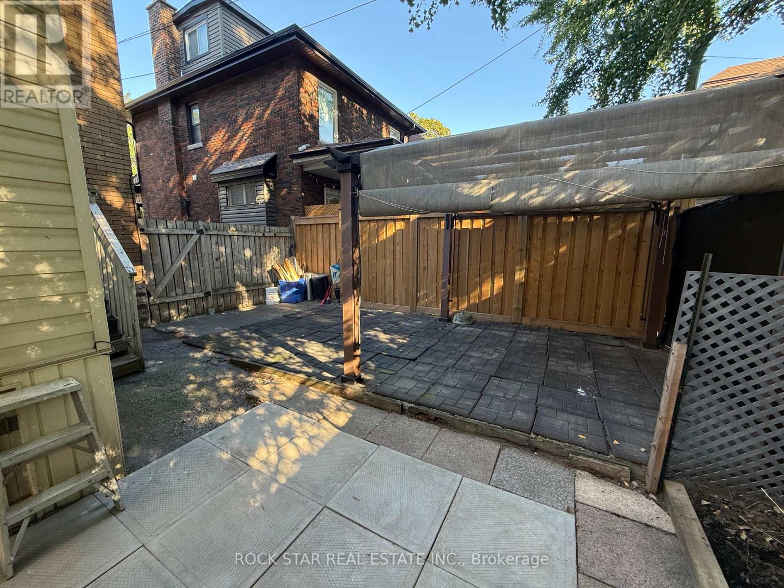 203 Fairleigh Avenue S, Hamilton, Ontario L8M 2K6 - Photo 13 - X12580032