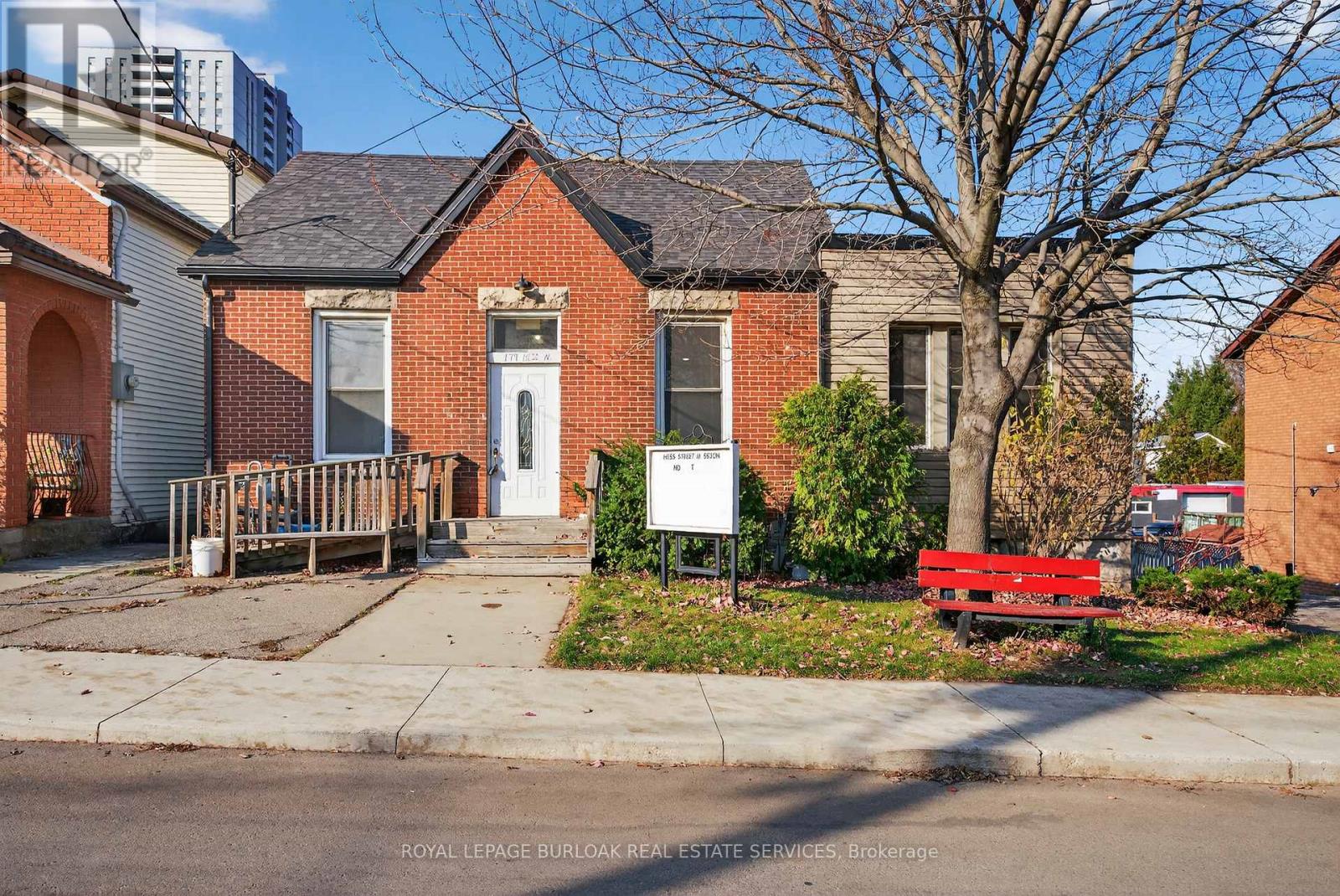 179 Hess Street N, Hamilton, Ontario  L8R 2T1 - Photo 2 - X12580050