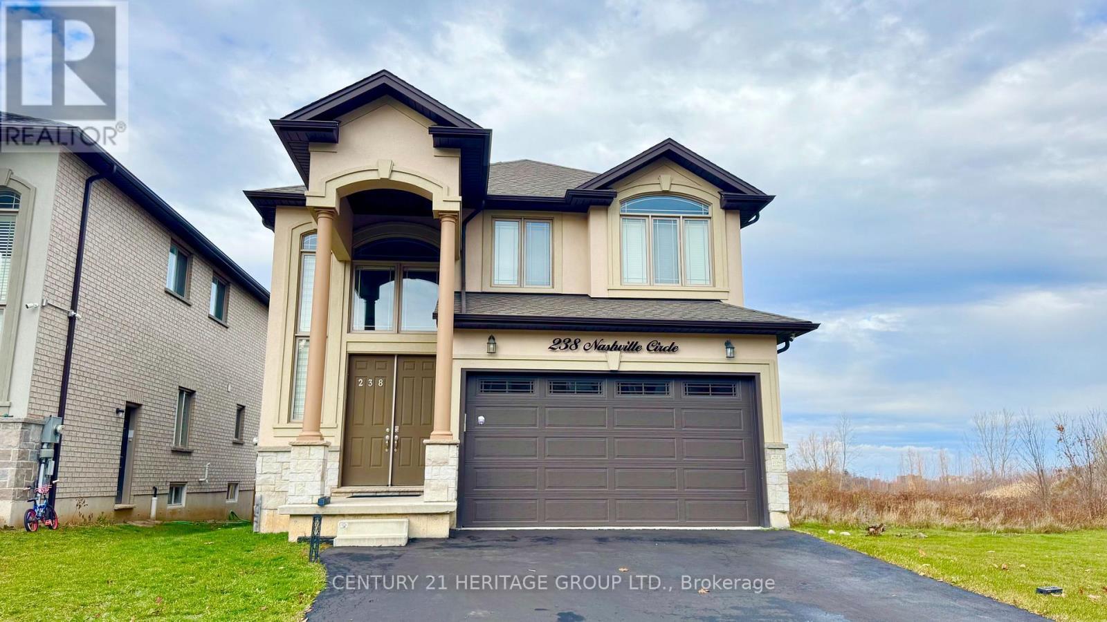 238 NASHVILLE CIRCLE, Hamilton, Ontario
