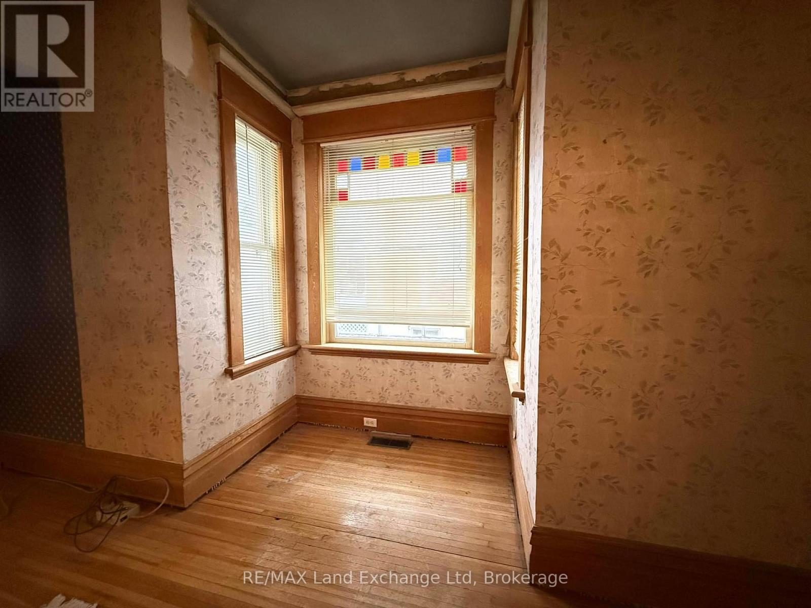 126 Diagonal Road, North Huron, Ontario  N0G 2W0 - Photo 11 - X12580152