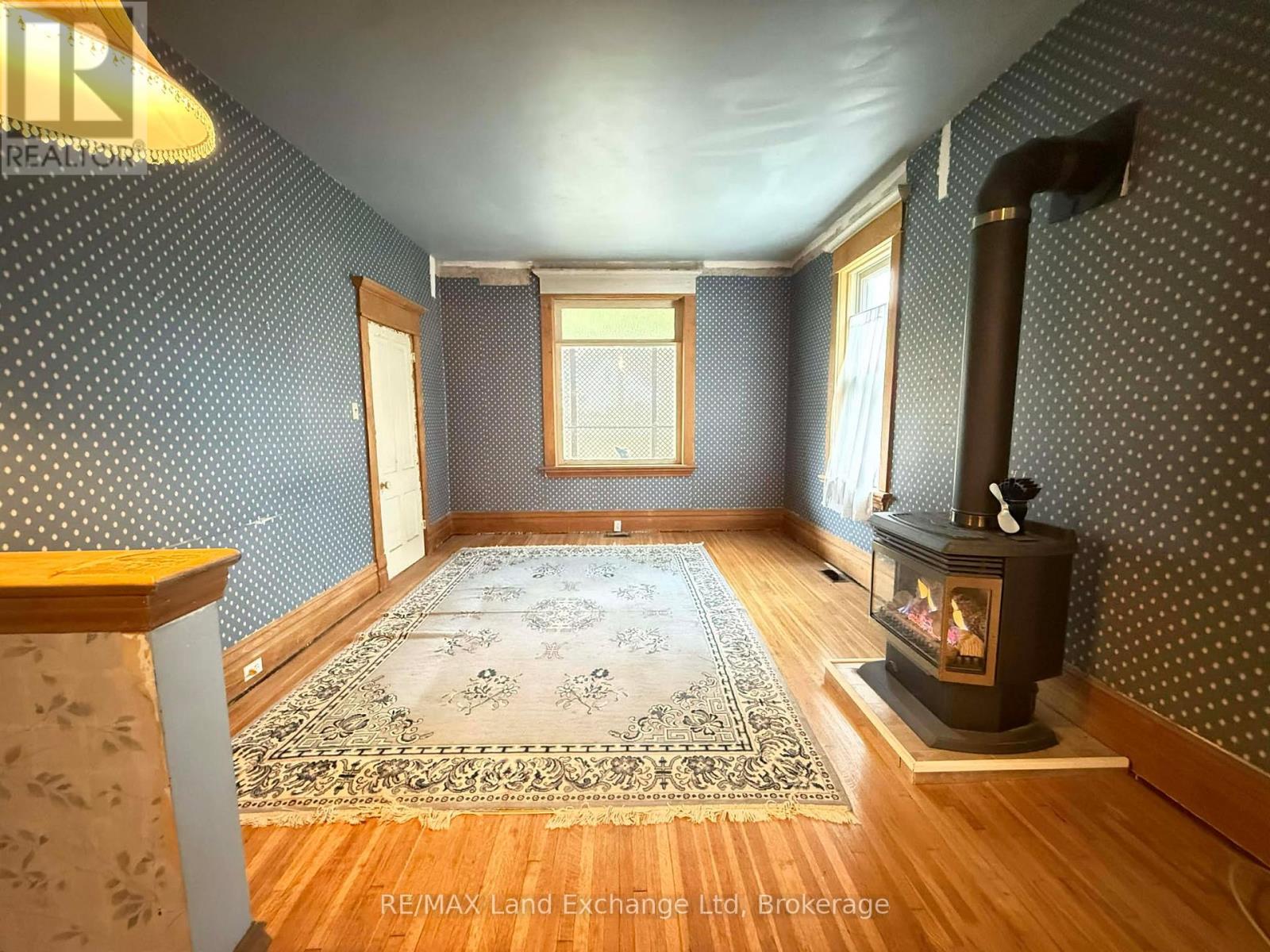 126 Diagonal Road, North Huron, Ontario  N0G 2W0 - Photo 9 - X12580152