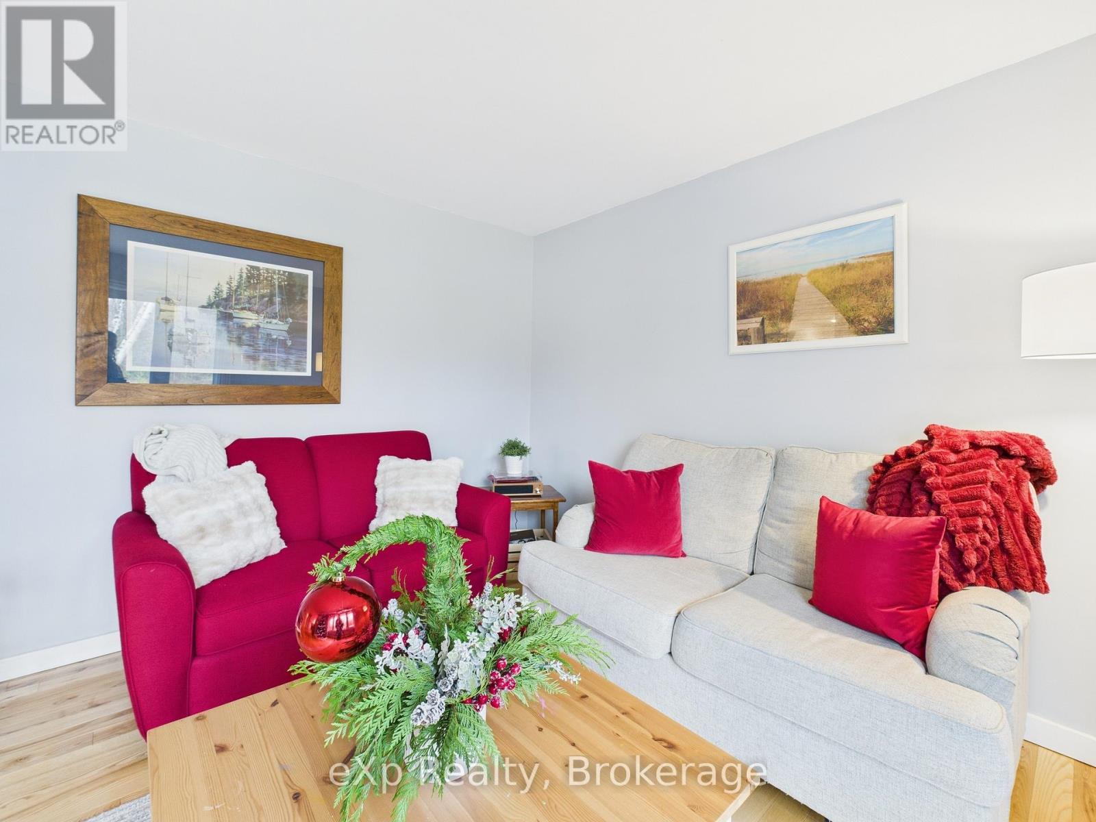 568 Mcnabb Street, Saugeen Shores, Ontario N0H 2L0 - Photo 4 - X12580198