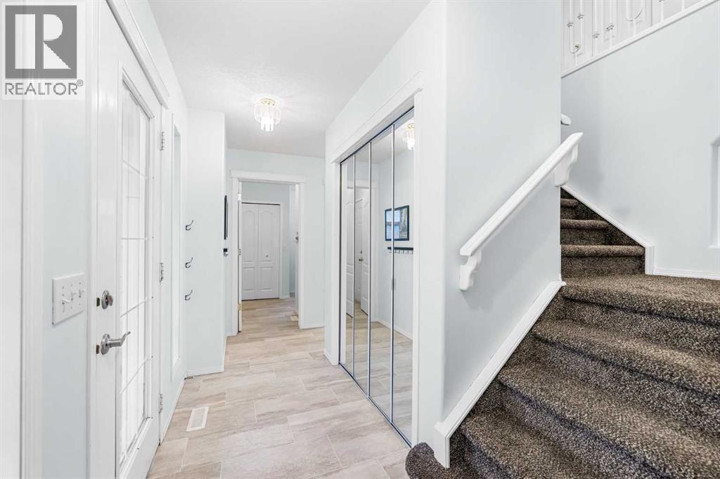 62 Canoe Circle Sw, Airdrie, Alberta  T4B 2L6 - Photo 16 - A2271935