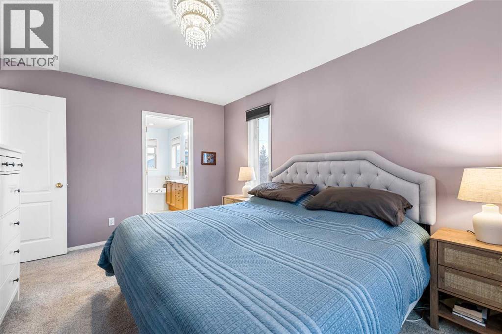 62 Canoe Circle Sw, Airdrie, Alberta  T4B 2L6 - Photo 19 - A2271935