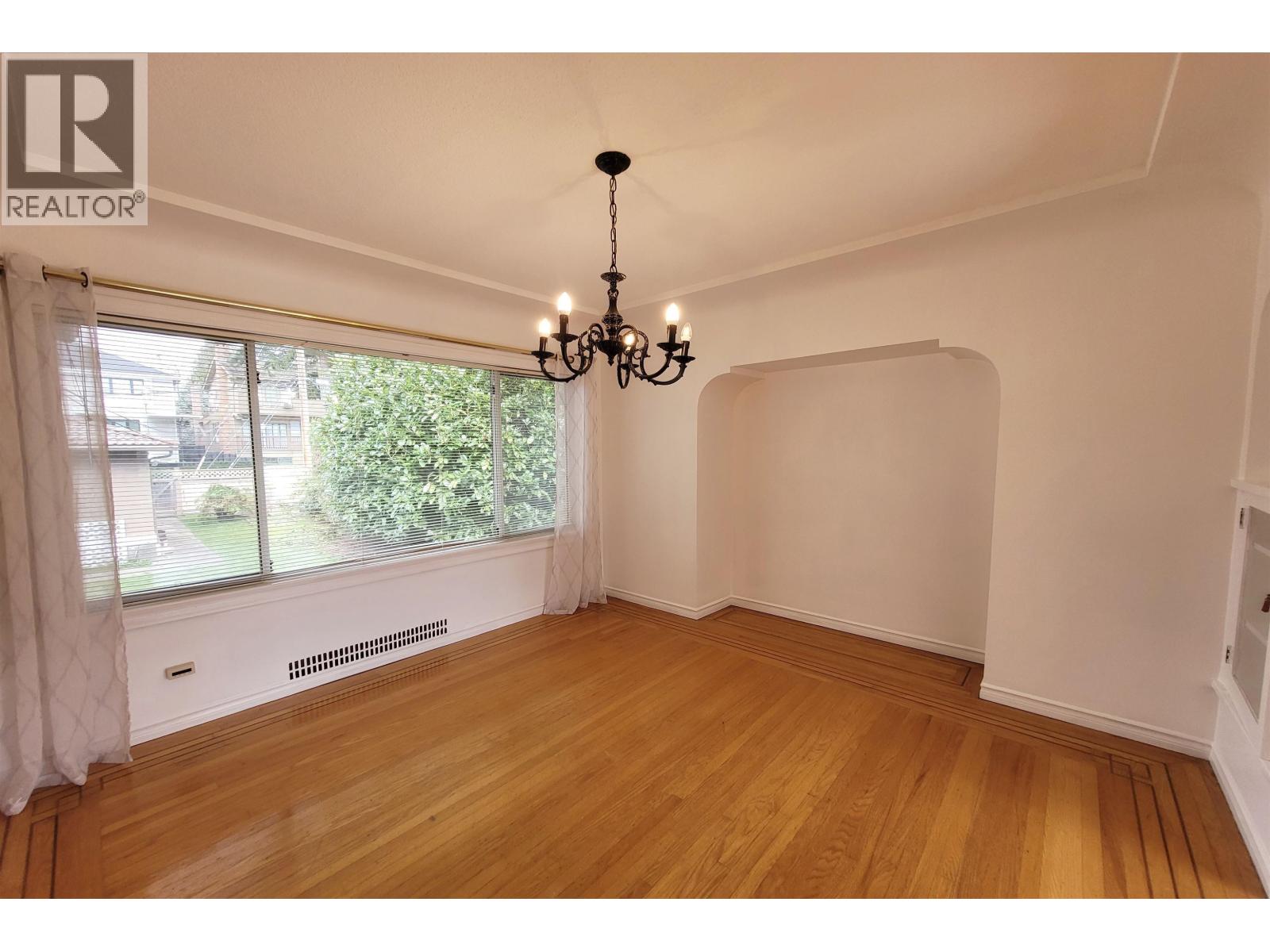 1467 W 58th Avenue, Vancouver, British Columbia  V6P 1W4 - Photo 3 - R3040106