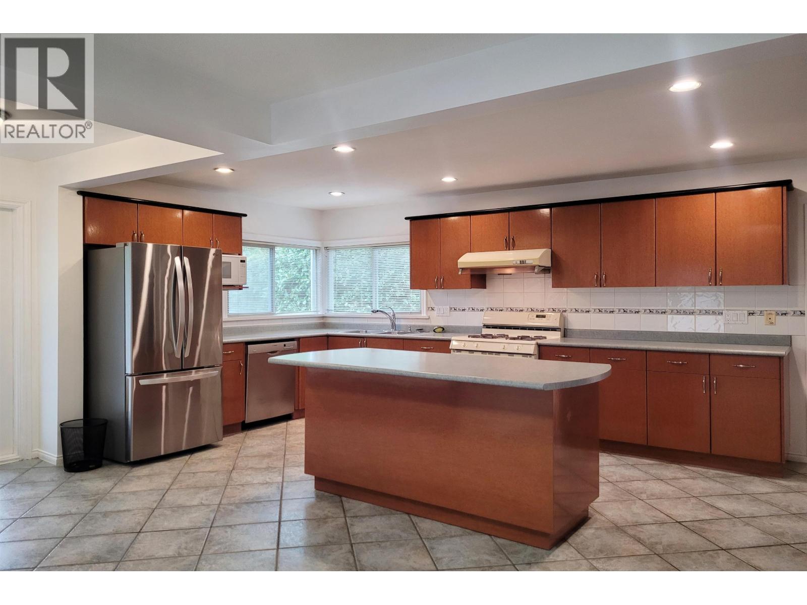 1467 W 58th Avenue, Vancouver, British Columbia  V6P 1W4 - Photo 4 - R3040106