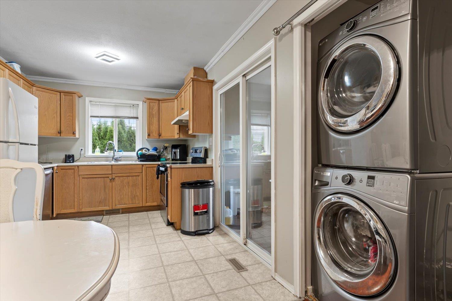 B 9570 Hazel Street, Chilliwack Proper East, Chilliwack, British Columbia  V2P 5N9 - Photo 14 - R3070287