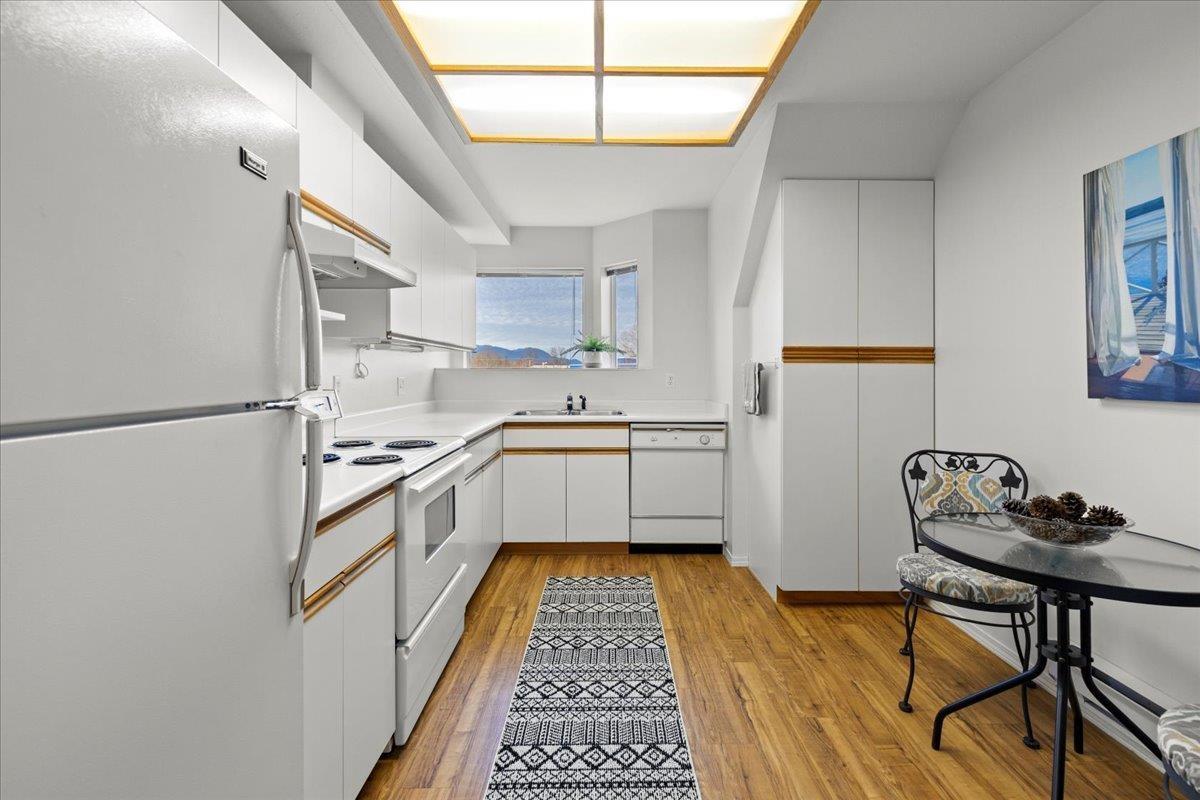 210 7651 Amber Drive, Sardis West Vedder, Chilliwack, British Columbia  V2R 3J6 - Photo 3 - R3070366