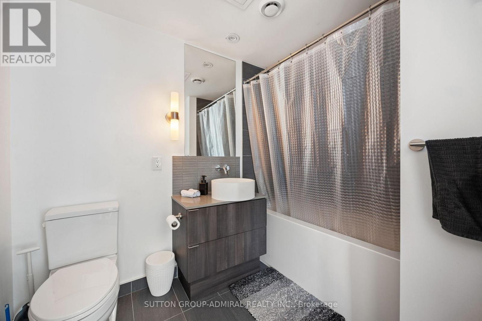 3309 - 161 Roehampton Avenue, Toronto, Ontario  M4P 0C8 - Photo 15 - C12580086