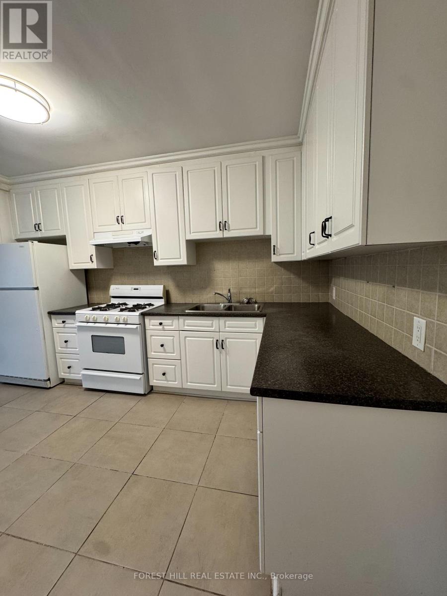 2 - 1077 Bathurst Street, Toronto, Ontario  M5R 3G8 - Photo 2 - C12580100