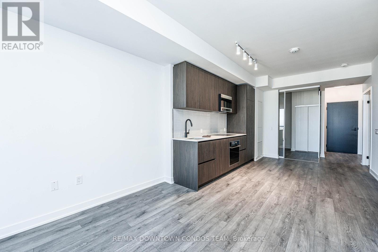 2405 - 117 Broadway Avenue, Toronto, Ontario  M4P 1V3 - Photo 20 - C12580108