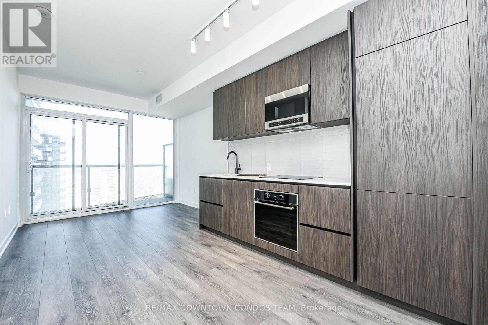 2405 - 117 Broadway Avenue, Toronto, Ontario  M4P 1V3 - Photo 25 - C12580108